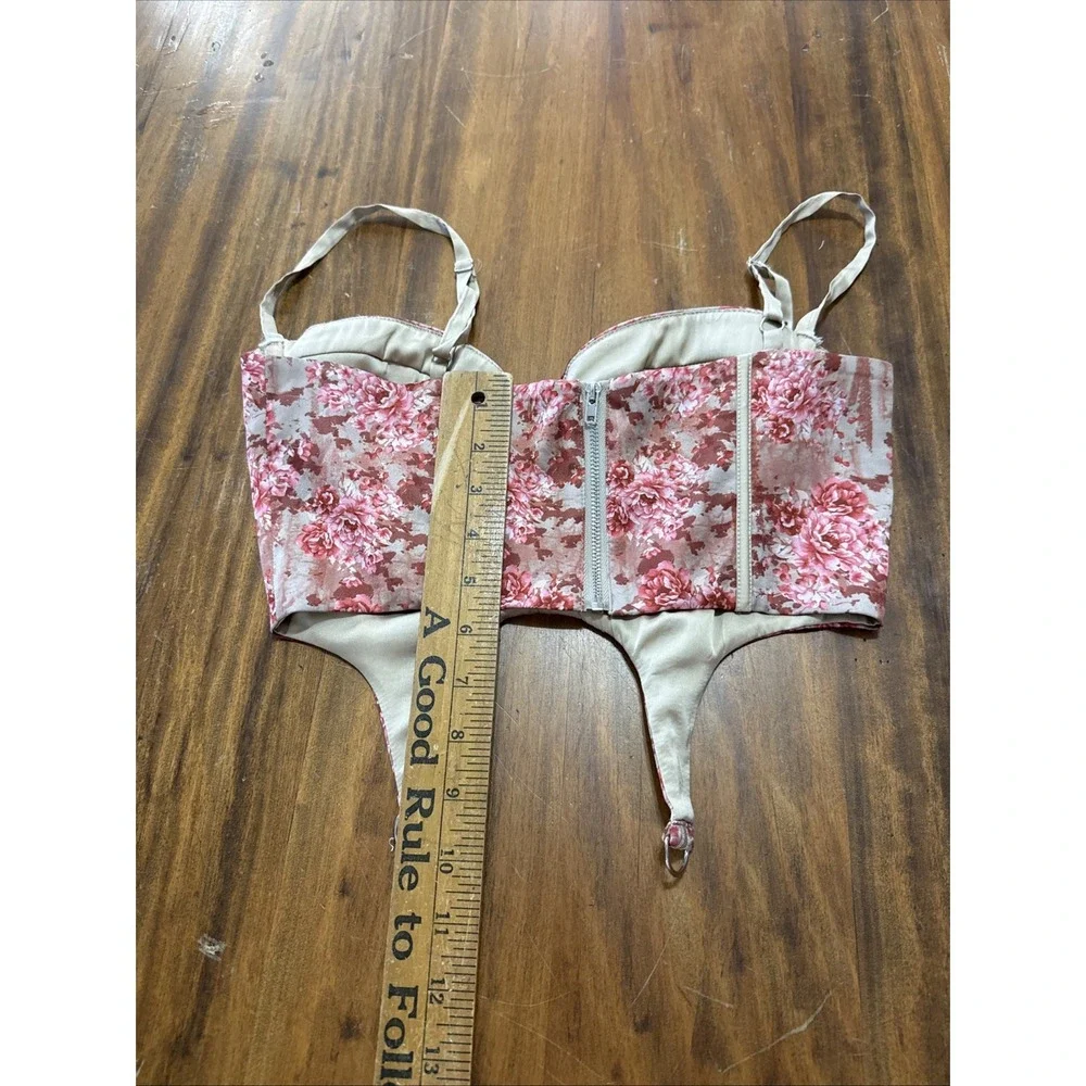 Oh Polly  Cropped Strappy Corset Top Womens Size 2 US Pink Floral - Picture 7 of 7